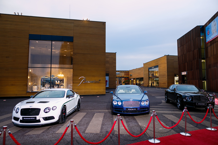 ЭКСТРАОРДИНАРНАЯ ПРЕЗЕНТАЦИЯ BENTLEY BENTAYGA В КОНЦЕРТНОМ ЗАЛЕ «БАРВИХА LUXURY VILLAGE» - изображение 05-1 на Bentleymoscow.ru!