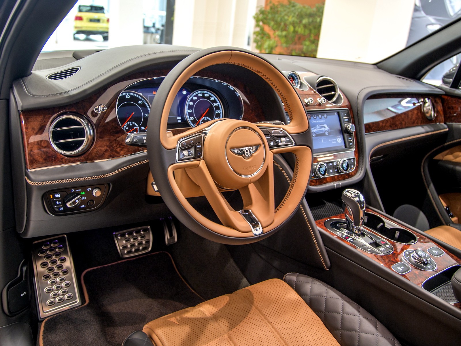 Bentley Bentayga: финальная коллекция 2020 - изображение 11-1-1 на Bentleymoscow.ru!