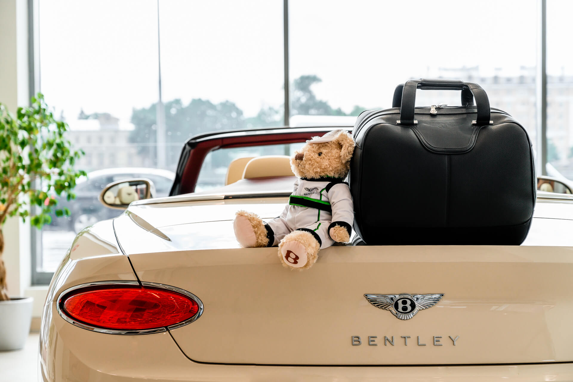 Подарки в стиле Bentley сильнее любых слов! - изображение 11-99-1 на Bentleymoscow.ru!