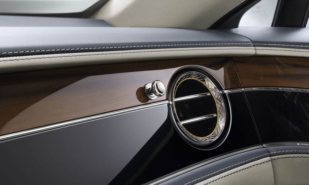 НОВЫЙ BENTLEY FLYING SPUR - изображение 137 на Bentleymoscow.ru!