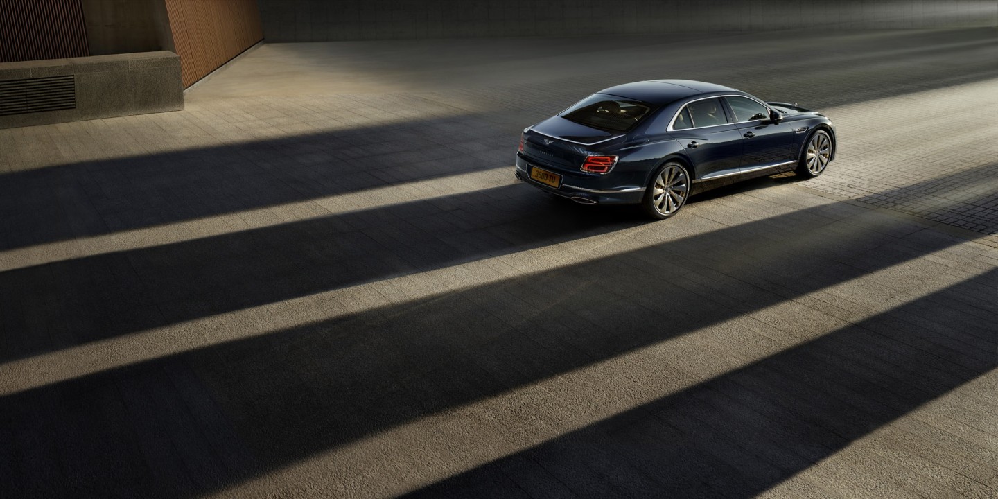 Flying Spur W12 - изображение 2019_Bentley_631_Emotive_A_M03_rgb_small1 на Bentleymoscow.ru!