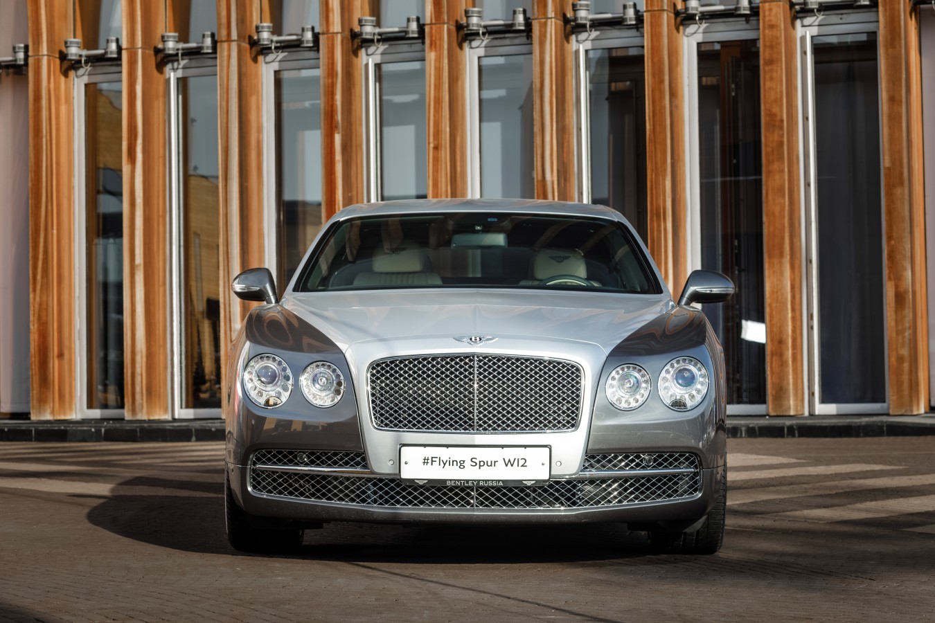 ВАШ НОВЫЙ BENTLEY FLYING SPUR К НОВОМУ ГОДУ! - изображение 240218Bentley_001 на Bentleymoscow.ru!