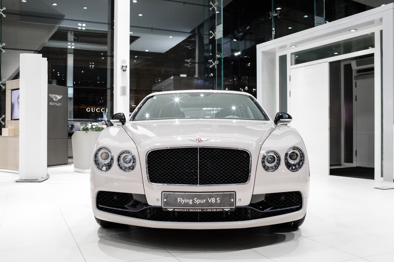 СОЗДАНО ВРУЧНУЮ В ВЕЛИКОБРИТАНИИ, ВЫБРАНО С ЛЮБОВЬЮ В РОССИИ - изображение 251217_Flying_002 на Bentleymoscow.ru!