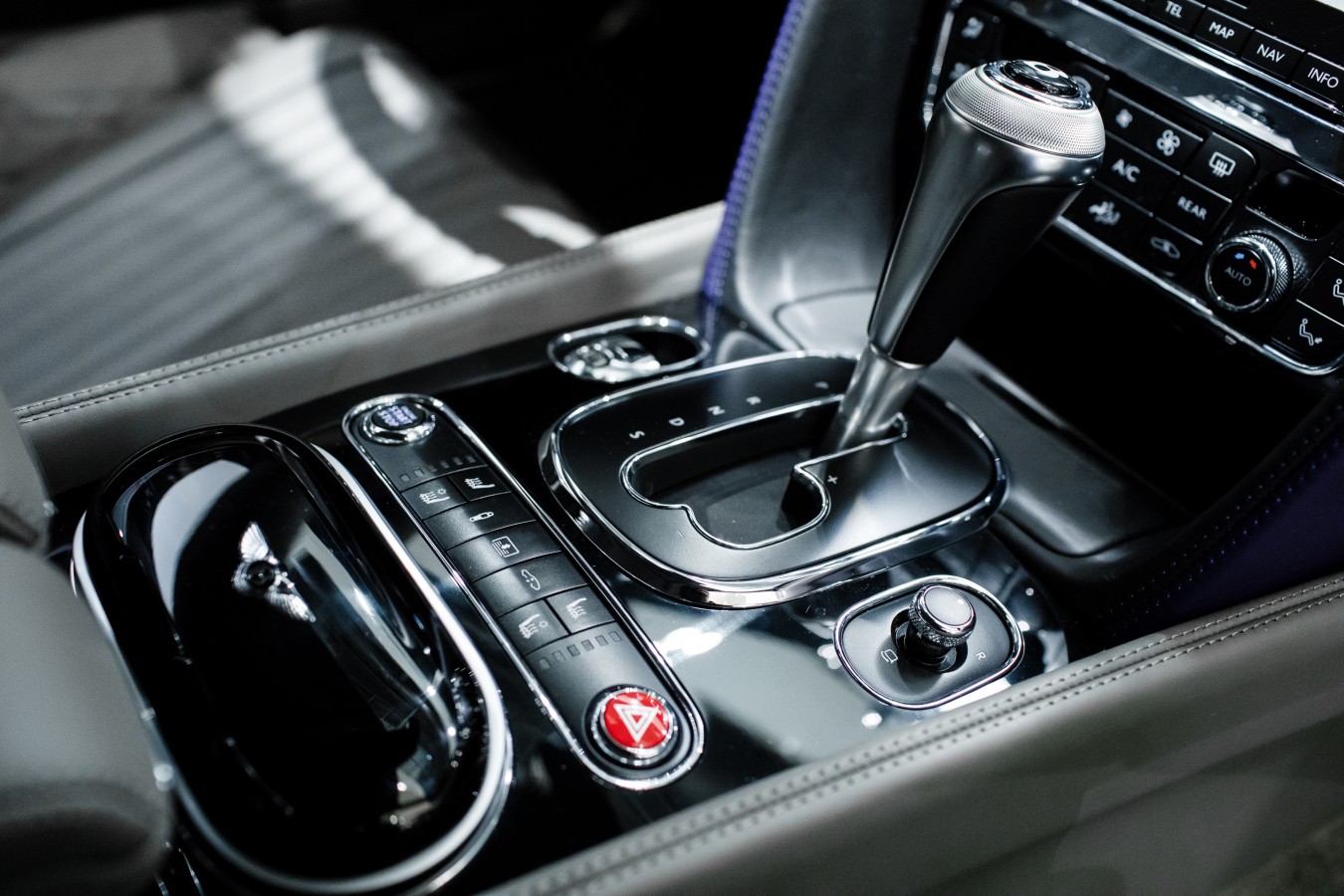 СОЗДАНО ВРУЧНУЮ В ВЕЛИКОБРИТАНИИ, ВЫБРАНО С ЛЮБОВЬЮ В РОССИИ - изображение 251217_Flying_011 на Bentleymoscow.ru!