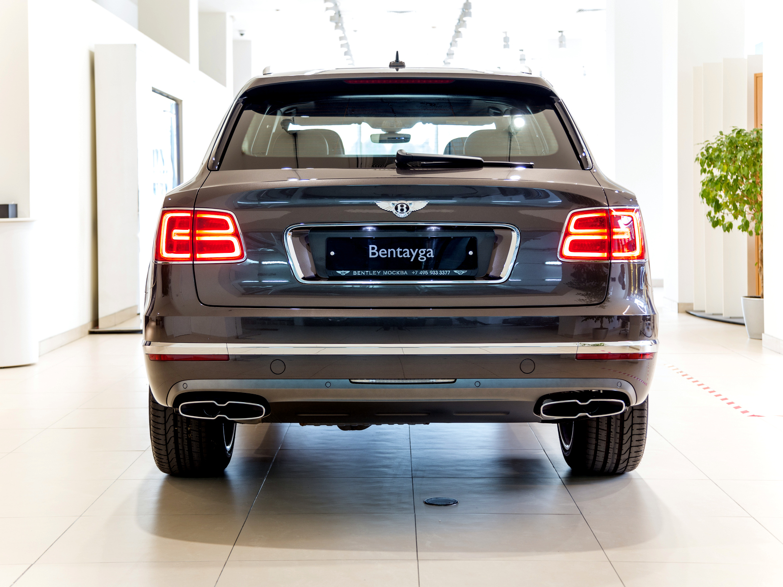 Bentley Bentayga: финальная коллекция 2020 - изображение 5-6 на Bentleymoscow.ru!