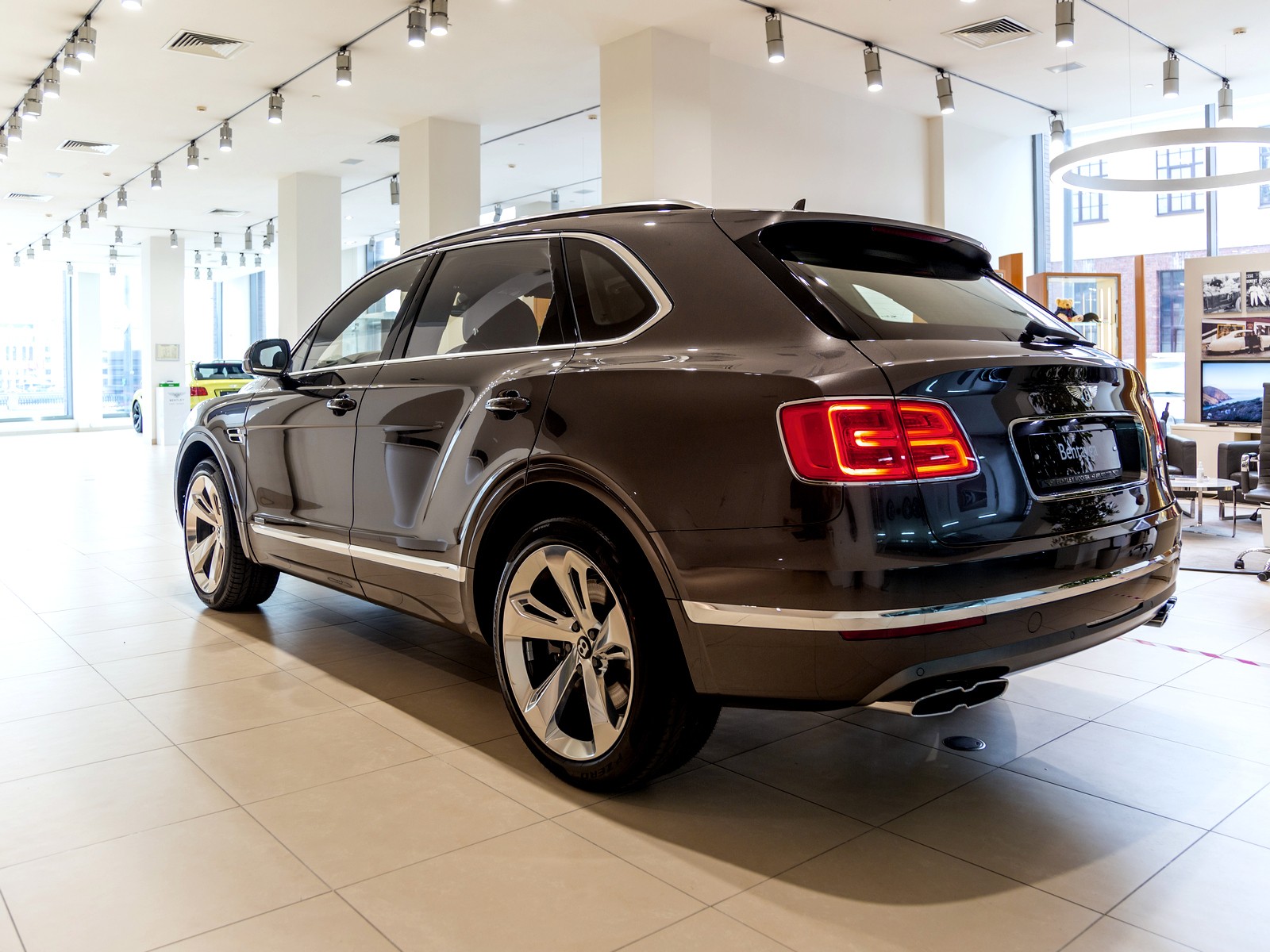 Bentley Bentayga: финальная коллекция 2020 - изображение 6-5 на Bentleymoscow.ru!