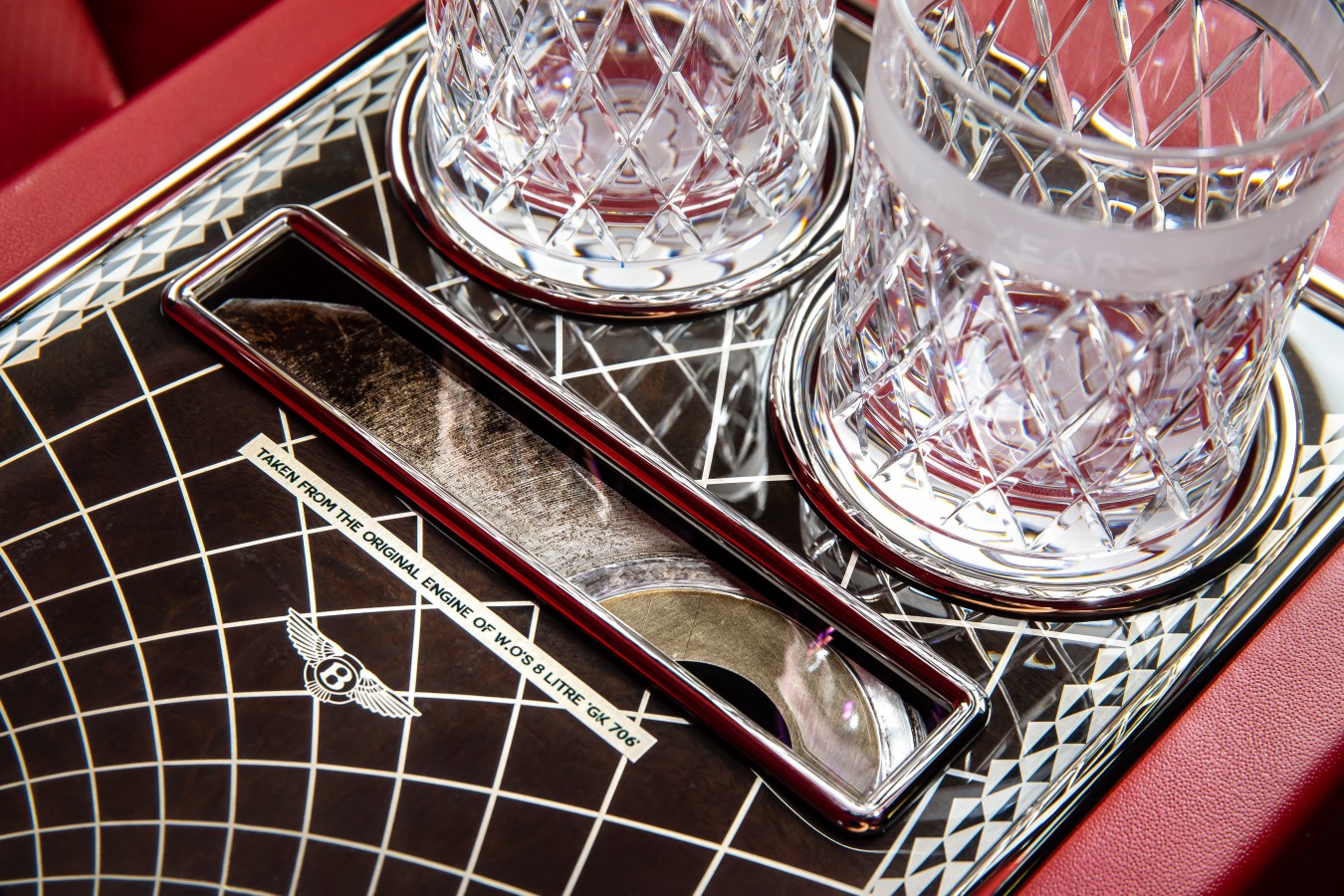 УНИКАЛЬНЫЙ АВТОМОБИЛЬ К ВЕЛИЧАЙШЕЙ ДАТЕ! MULSANNE W. O. EDITION ОТ MULLINER - изображение 6-Mulsanne-WO-Edition-Interior-Detail на Bentleymoscow.ru!