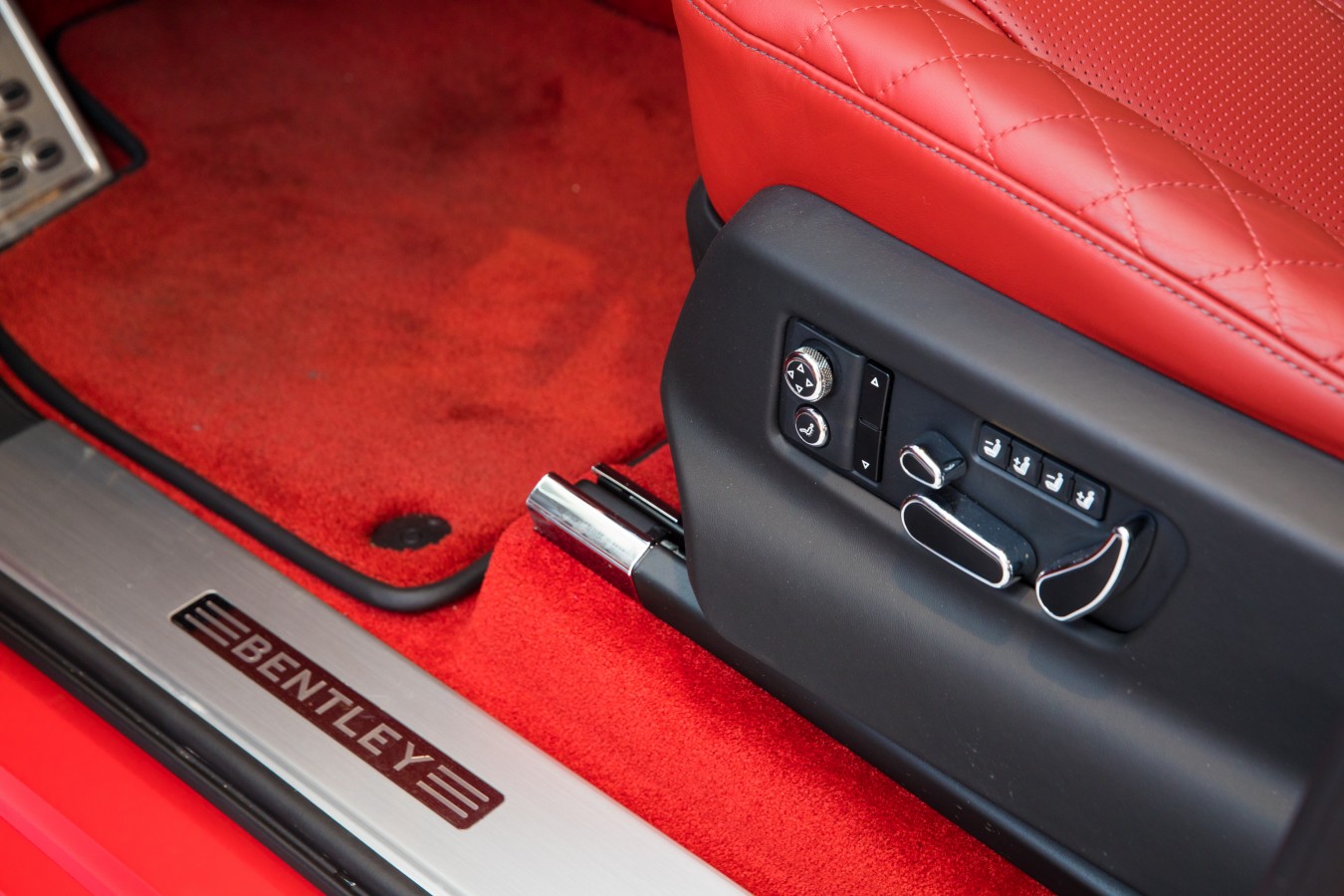 LADY`S COLLECTION SPB - изображение ABC_7266 на Bentleymoscow.ru!