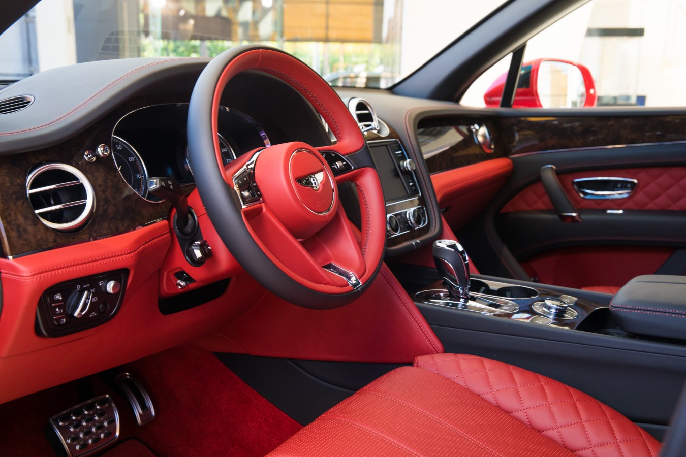 LADY`S COLLECTION SPB - изображение ABC_7268 на Bentleymoscow.ru!