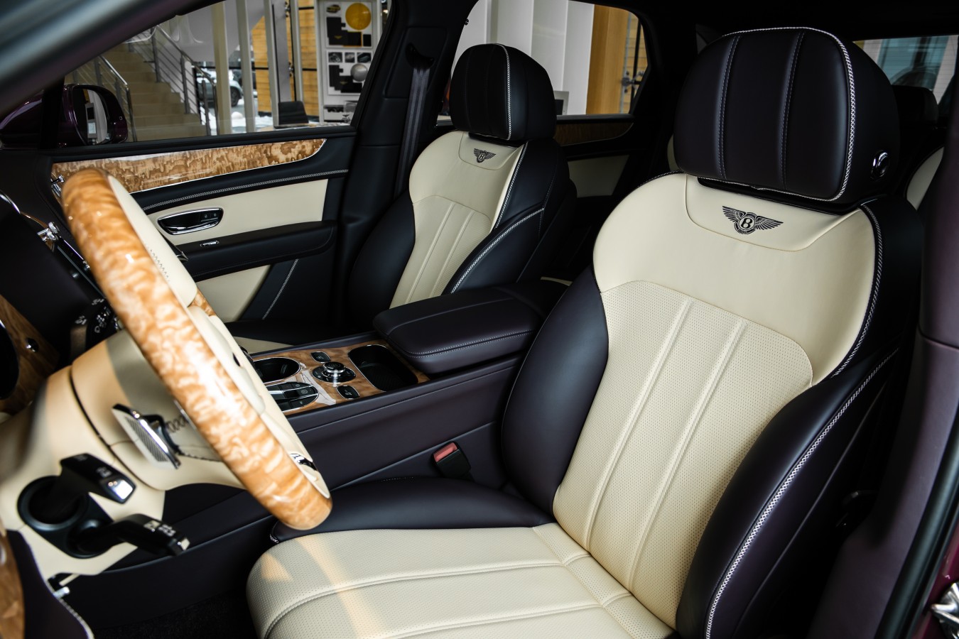 LADY`S COLLECTION SPB - изображение Bentayga-Diesel_008 на Bentleymoscow.ru!