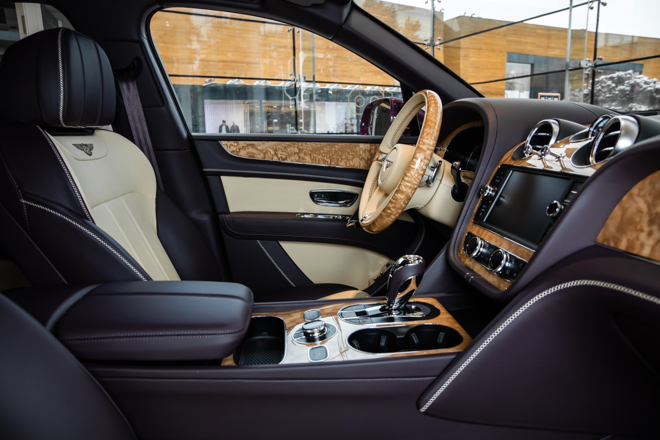 LADY`S COLLECTION SPB - изображение Bentayga-Diesel_014 на Bentleymoscow.ru!