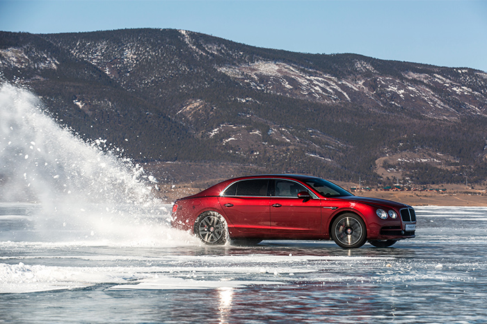 БЕСПЛАТНЫЙ ДИАГНОСТИЧЕСКИЙ ОСМОТР BENTLEY - изображение Bentley-Flying-Spur-V8-Dynamics-on-Baikal-Ice на Bentleymoscow.ru!