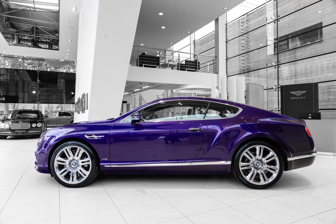 LADY`S COLLECTION SPB - изображение Continental-GT_001-2-1 на Bentleymoscow.ru!