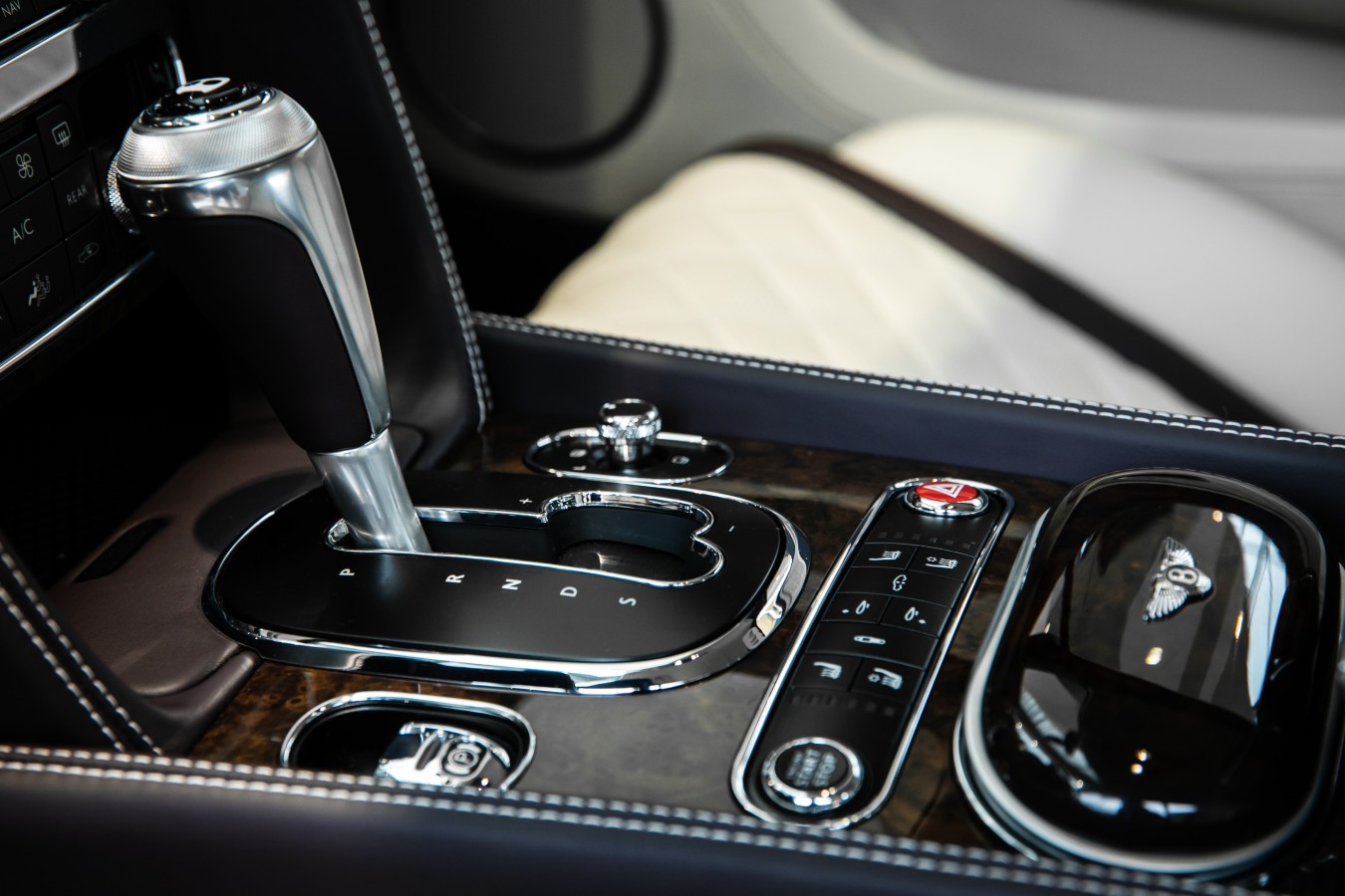 LADY`S COLLECTION SPB - изображение Continental-GT_002 на Bentleymoscow.ru!