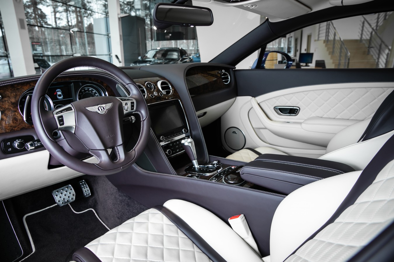 LADY`S COLLECTION SPB - изображение Continental-GT_005 на Bentleymoscow.ru!