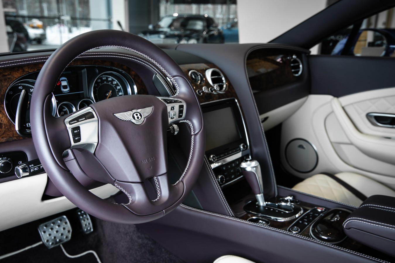 LADY`S COLLECTION SPB - изображение Continental-GT_006 на Bentleymoscow.ru!