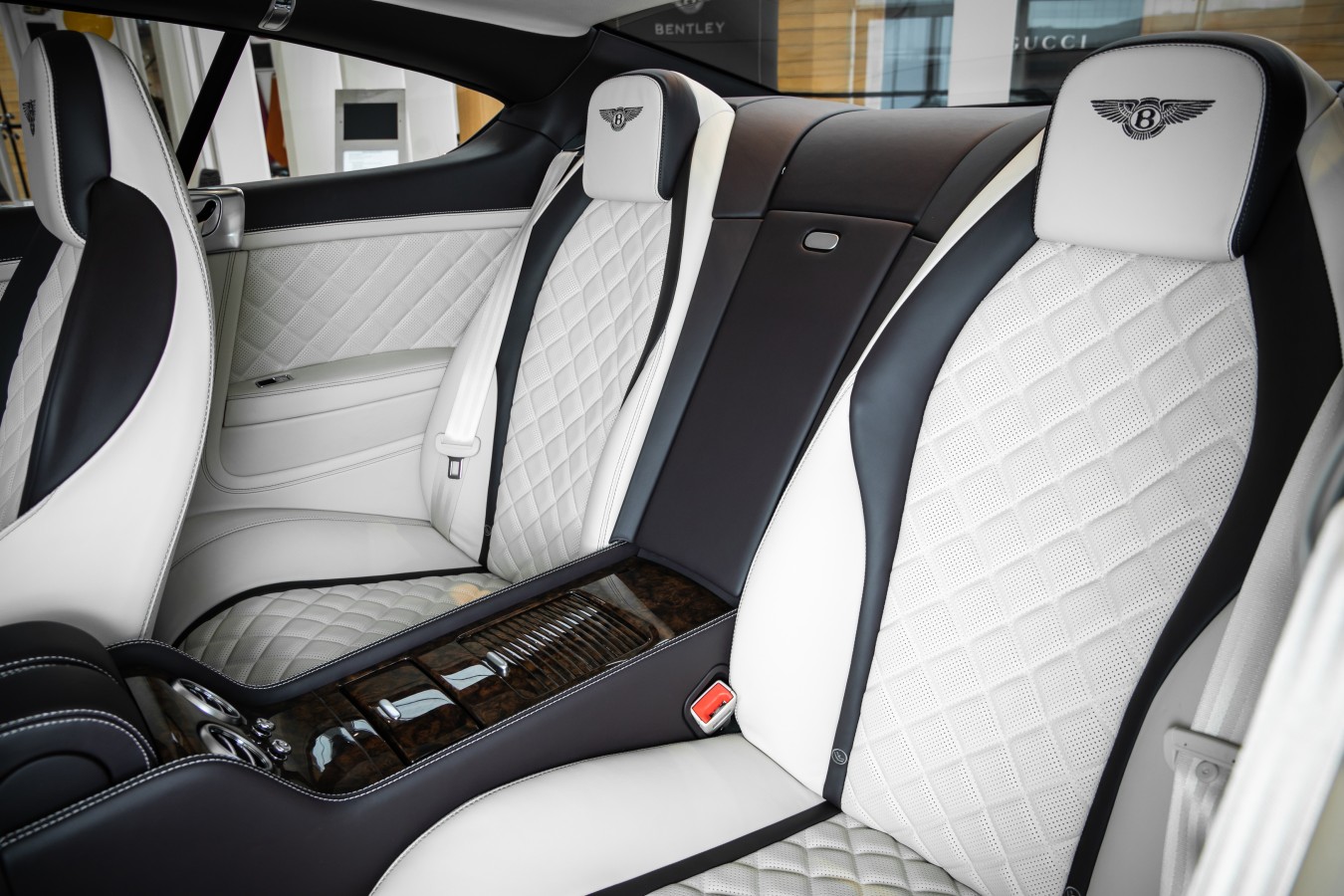 LADY`S COLLECTION SPB - изображение Continental-GT_007 на Bentleymoscow.ru!