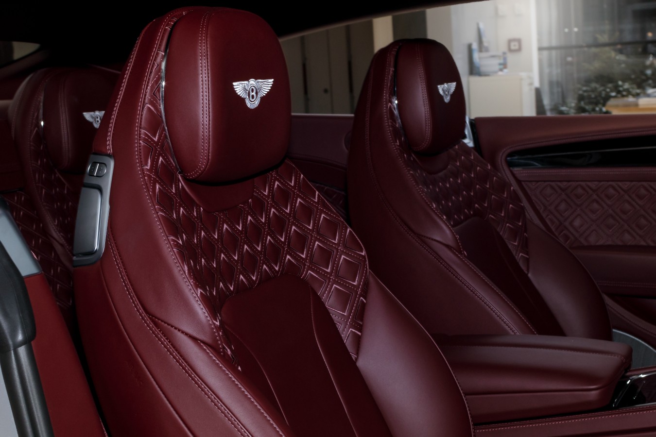 LADY`S COLLECTION SPB - изображение GT_1-8 на Bentleymoscow.ru!