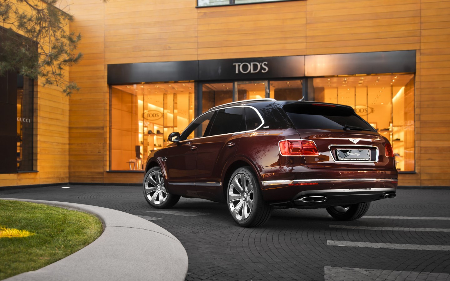 КОЛЛЕКЦИЯ BENTLEY BENTAYGA MULLINER - изображение IMG_0157 на Bentleymoscow.ru!