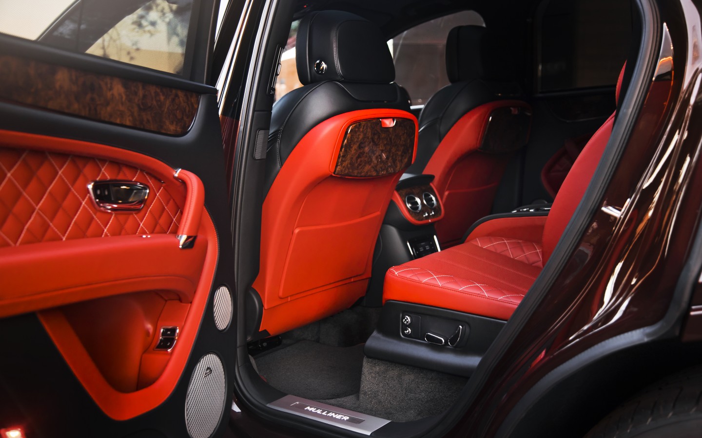 КОЛЛЕКЦИЯ BENTLEY BENTAYGA MULLINER - изображение IMG_0184 на Bentleymoscow.ru!