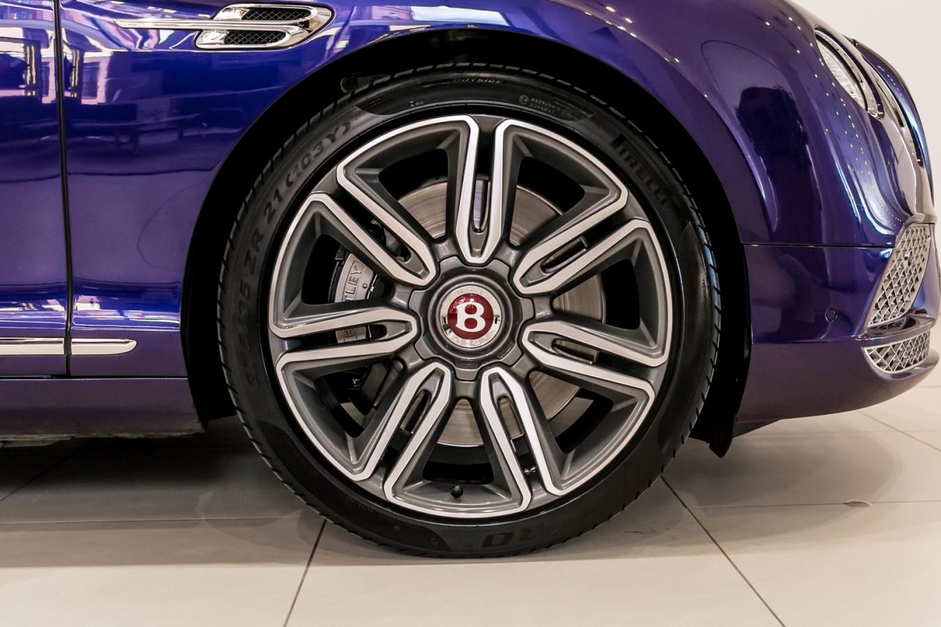 Линейка автомобилей с пробегом в Bentley Cанкт-Петербург - изображение IMG_0832 на Bentleymoscow.ru!