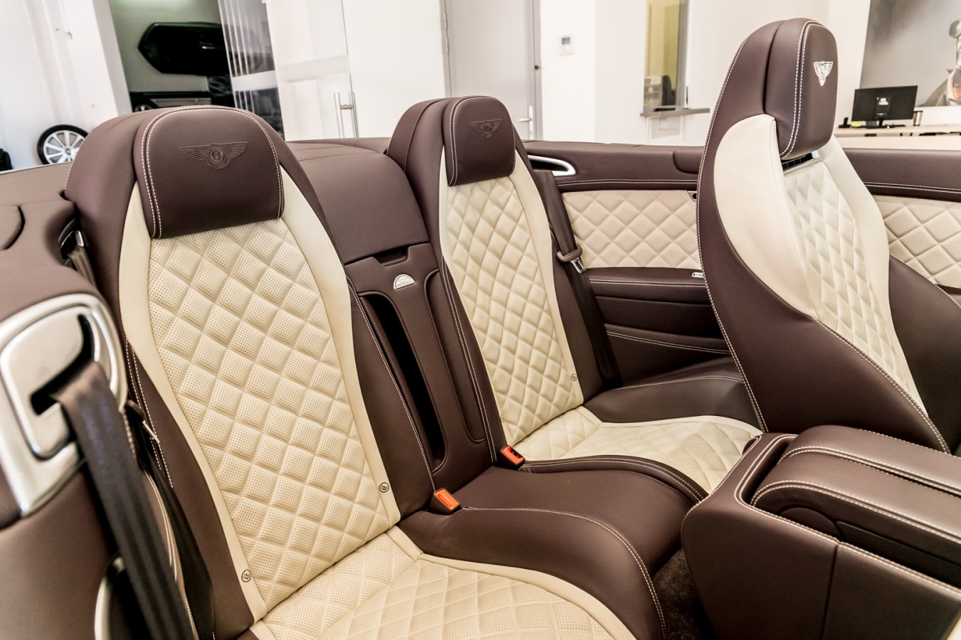 Линейка автомобилей с пробегом в Bentley Cанкт-Петербург - изображение IMG_0836-1 на Bentleymoscow.ru!