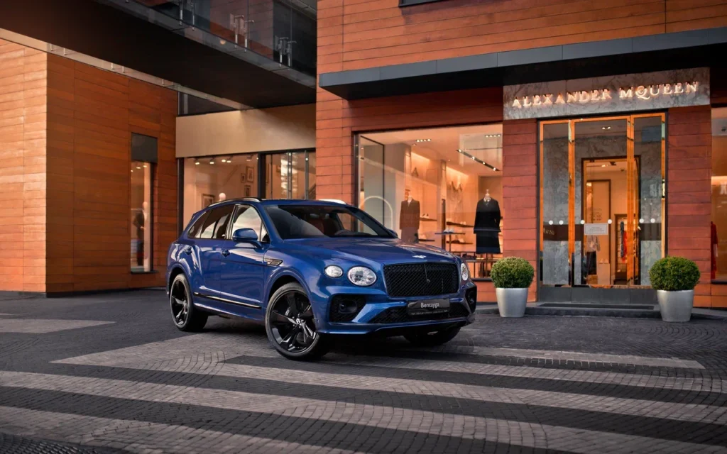 BENTLEY BENTAYGA AZURE V8 MOROCCAN BLUE - изображение  на Bentleymoscow.ru!