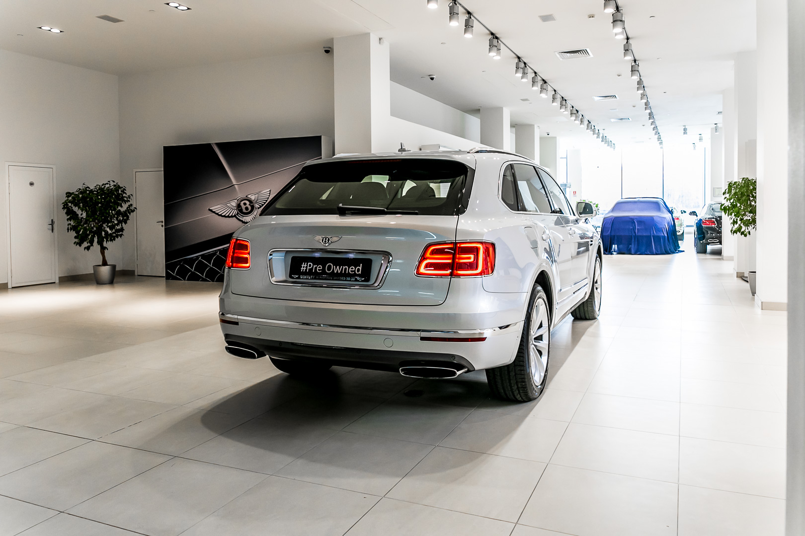 Линейка автомобилей с пробегом в Bentley Cанкт-Петербург - изображение IMG_3612-001 на Bentleymoscow.ru!