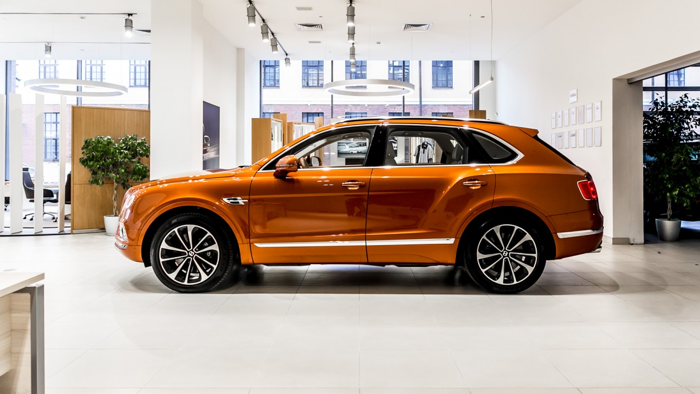 Линейка автомобилей с пробегом в Bentley Cанкт-Петербург - изображение IMG_4297 на Bentleymoscow.ru!