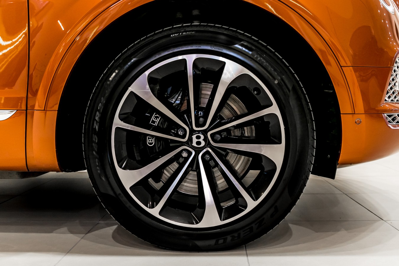 Линейка автомобилей с пробегом в Bentley Cанкт-Петербург - изображение IMG_4308 на Bentleymoscow.ru!