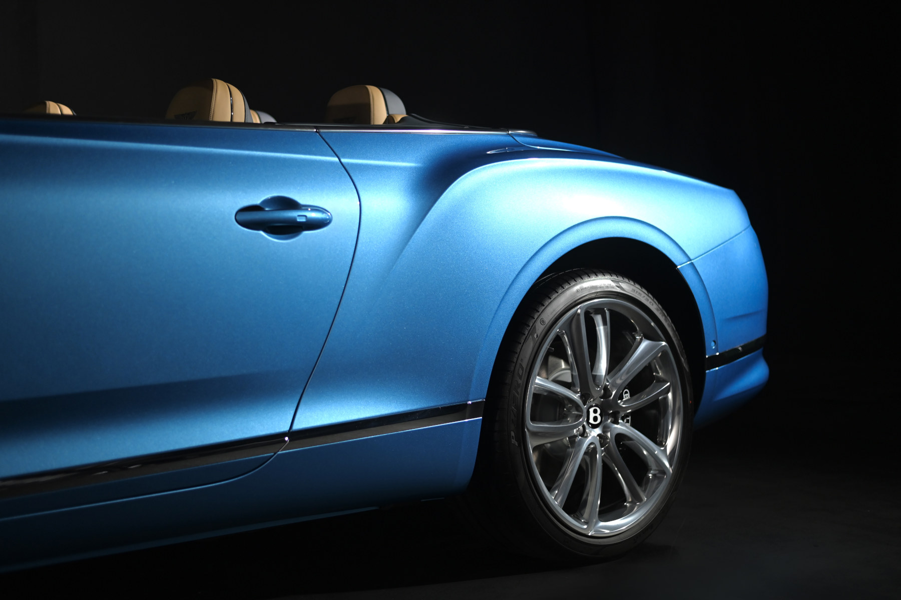 Кабриолет Bentley Continental GTC уже в шоуруме «Bentley Санкт-Петербург» - изображение IMG_4356_1 на Bentleymoscow.ru!