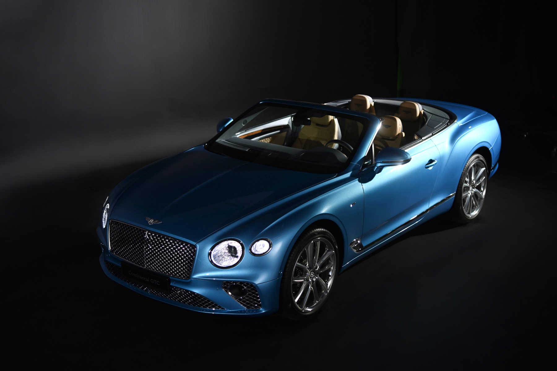 Кабриолет Bentley Continental GTC уже в шоуруме «Bentley Санкт-Петербург» - изображение IMG_4358_1_new на Bentleymoscow.ru!