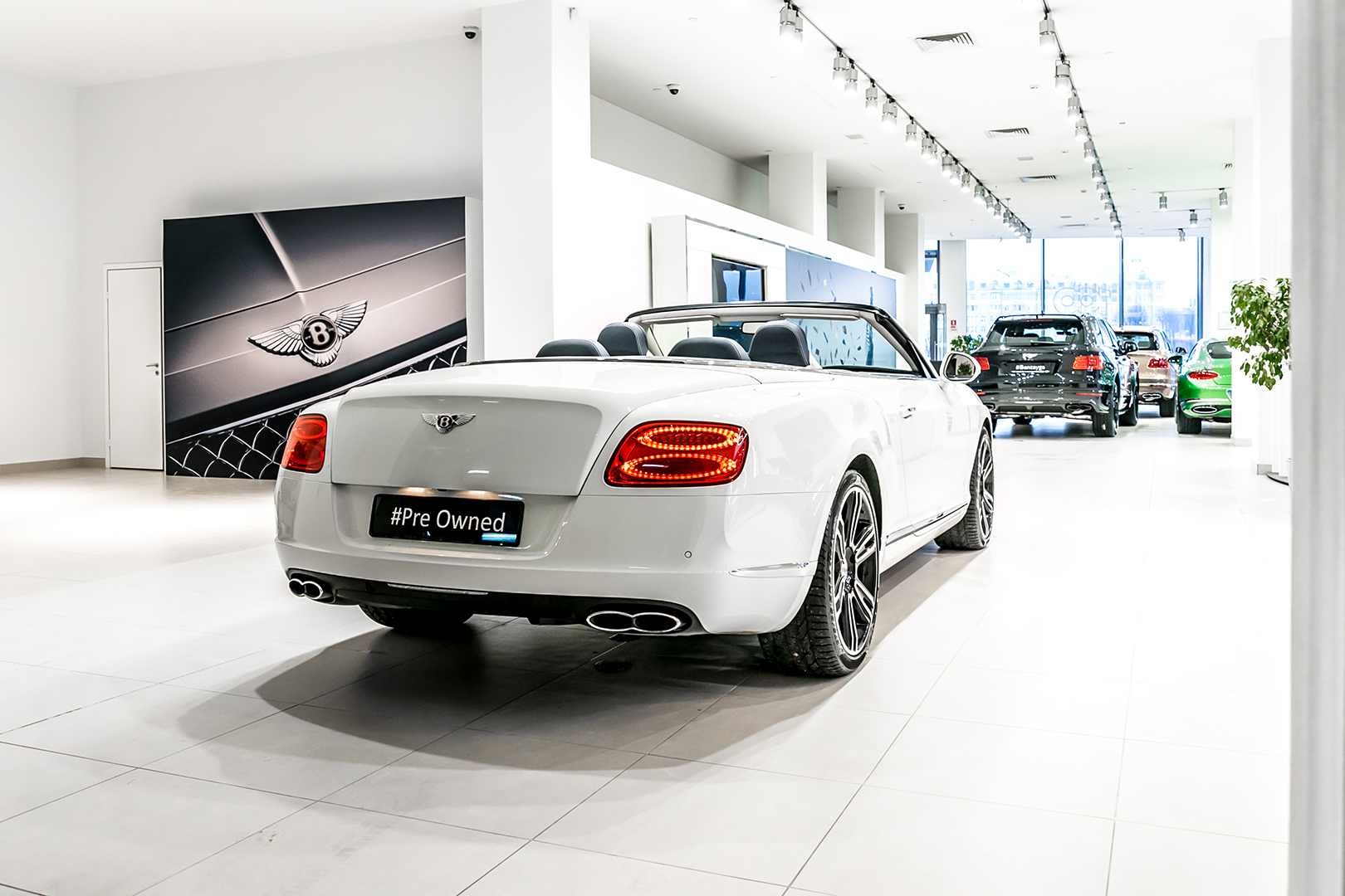 Линейка автомобилей с пробегом в Bentley Cанкт-Петербург - изображение IMG_4433 на Bentleymoscow.ru!