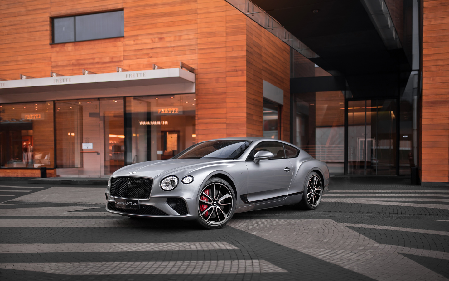 НОВЫЙ BENTLEY CONTINENTAL GT V8 - изображение IMG_9272-2 на Bentleymoscow.ru!