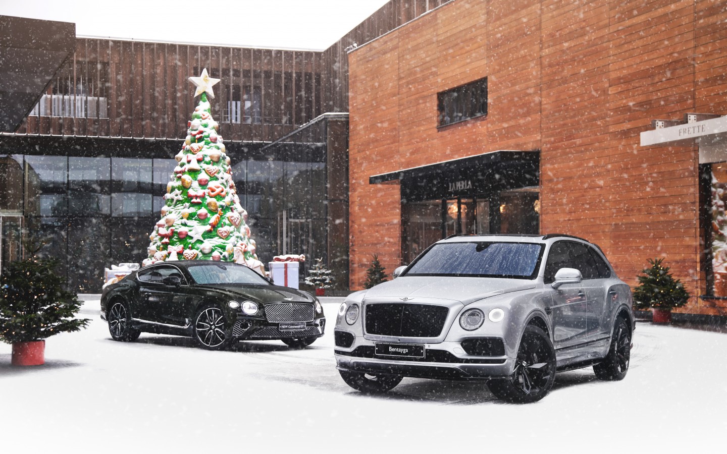 «BENTLEY МОСКВА» ПОЗДРАВЛЯЕТ ВАС С ПРАЗДНИКАМИ! - изображение IMG_9691-22 на Bentleymoscow.ru!