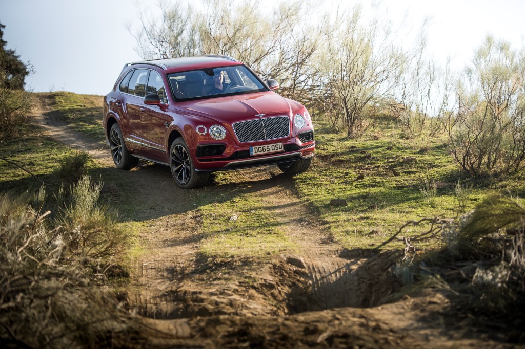 САМЫЙ БЫСТРЫЙ ВНЕДОРОЖНИК В МИРЕ - BENTLEY BENTAYGA - изображение JL49940 на Bentleymoscow.ru!