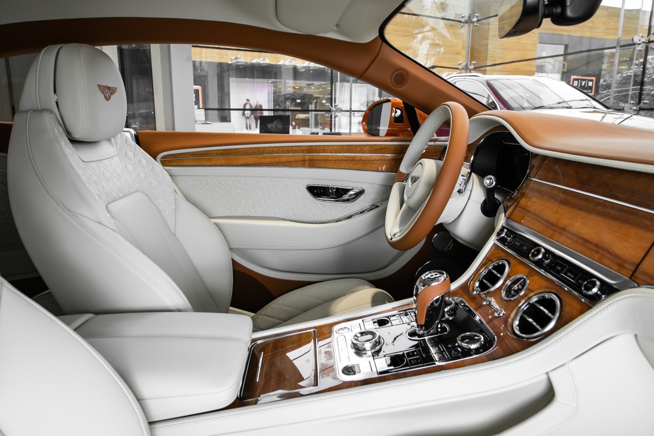 LADY`S COLLECTION SPB - изображение New-Continental-GT-2_023 на Bentleymoscow.ru!