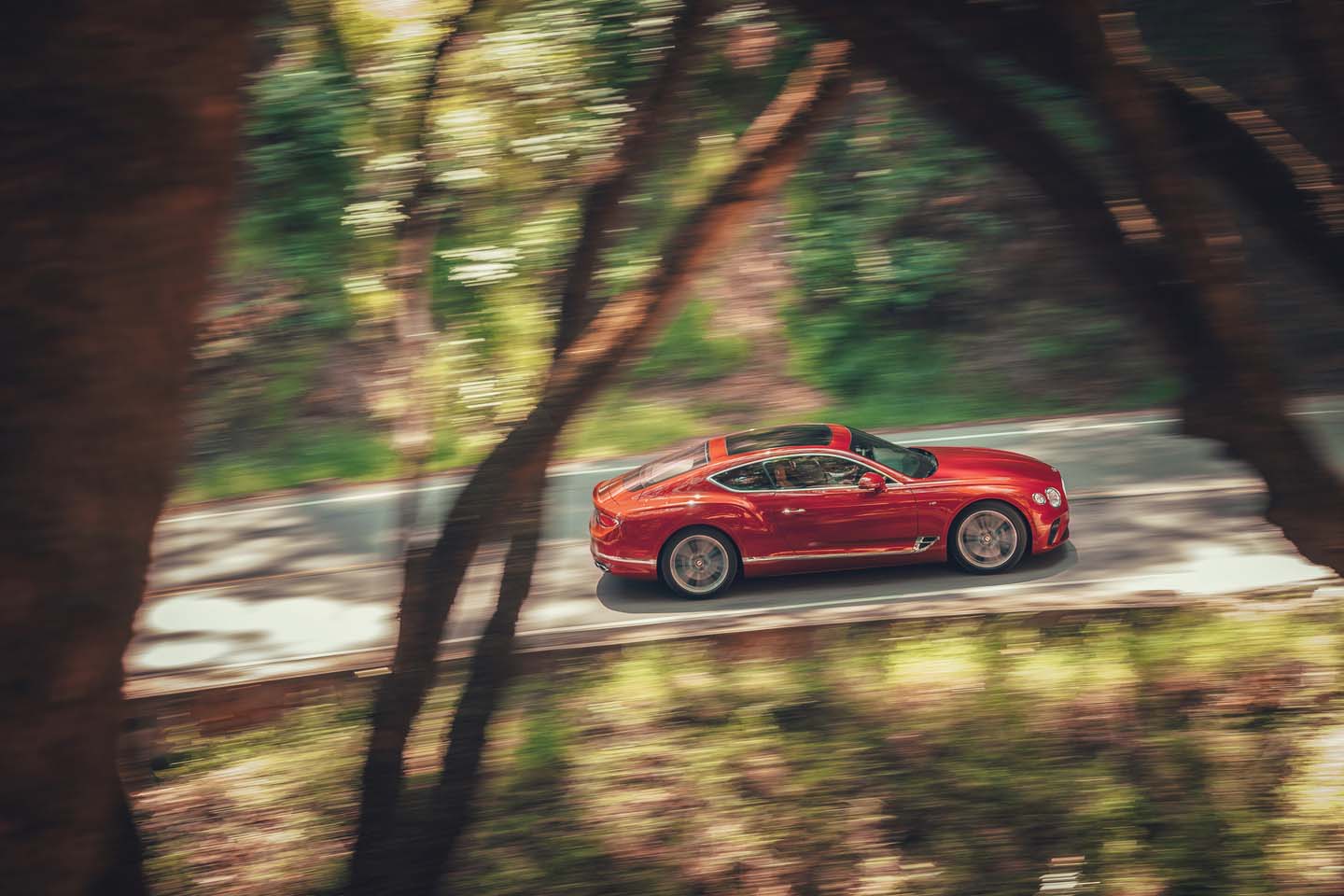 Continental GT V8 - изображение jpeg-Imagery_Continental-GT-V8_21MY_Continental-GT-V8-Dragon-Red-1 на Bentleymoscow.ru!