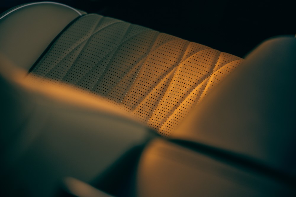 BENTLEY FLYING SPUR MULLINER - изображение jpeg-Imagery_Flying-Spur-Mulliner_Flying-Spur-W12-Mulliner-Seat-detail-1 на Bentleymoscow.ru!