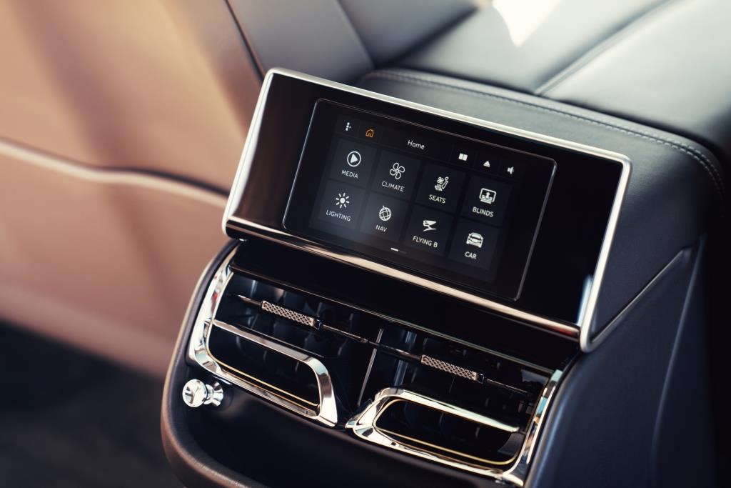 НОВЫЙ FLYING SPUR V8 - изображение jpeg-Imagery_Flying-Spur-V8_21MY_Flying-Spur-V8-Touch-Screen-Remote-TSR-1 на Bentleymoscow.ru!