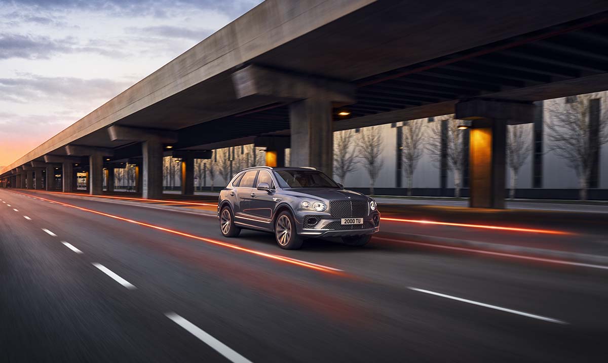 ВСТРЕЧАЙТЕ НОВЫЙ BENTLEY BENTAYGA - изображение slider-2-1 на Bentleymoscow.ru!