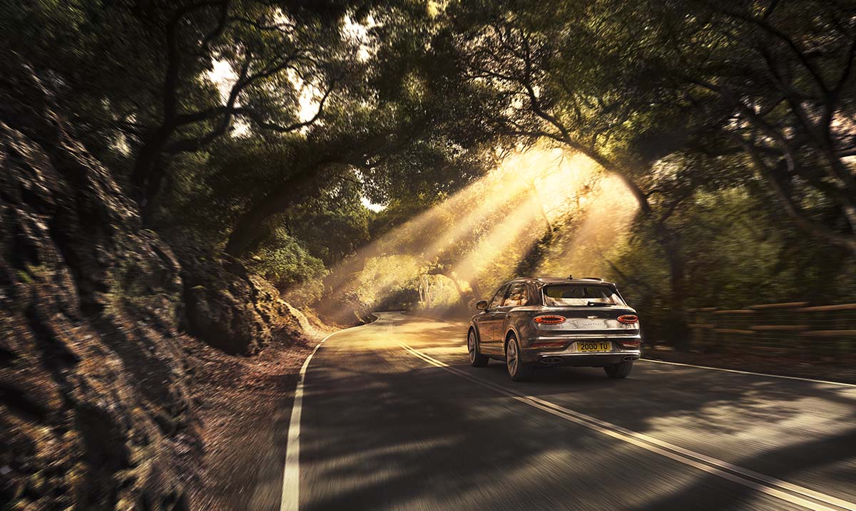 ВСТРЕЧАЙТЕ НОВЫЙ BENTLEY BENTAYGA - изображение slider-2-4 на Bentleymoscow.ru!