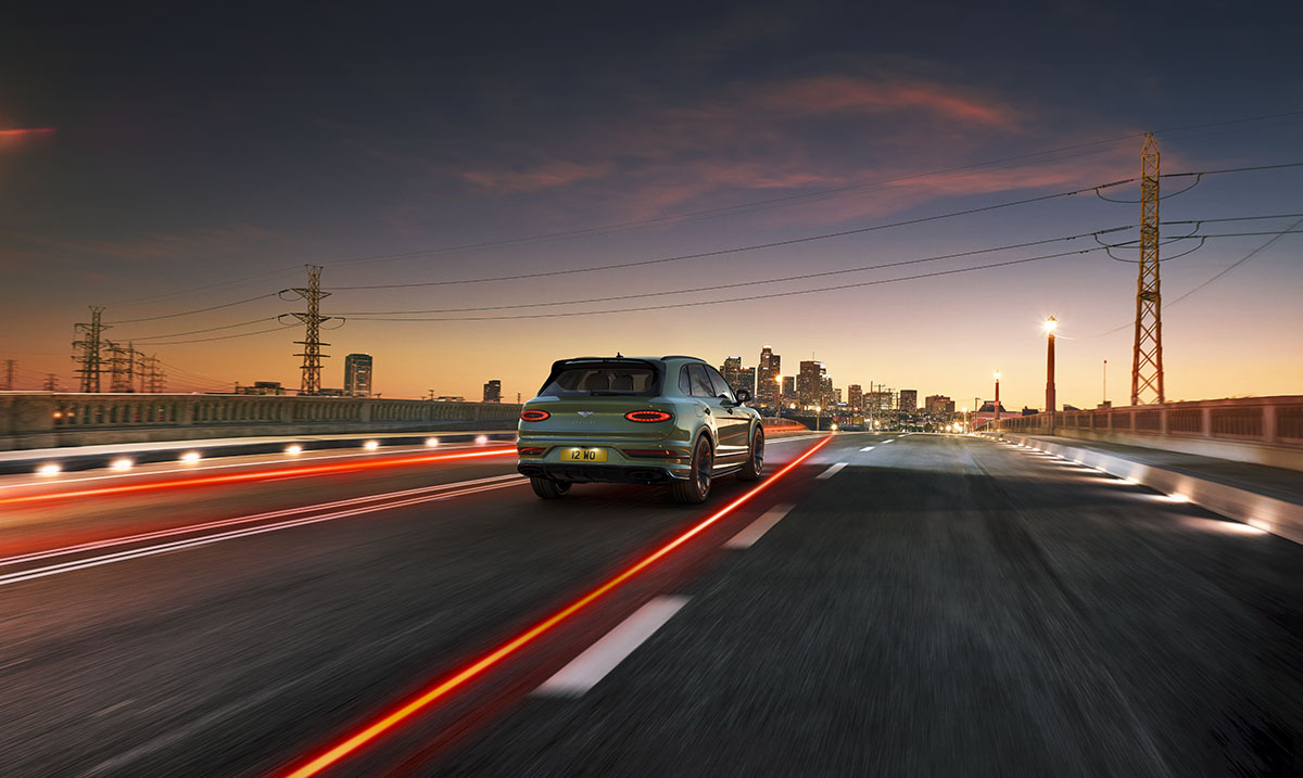 ВСТРЕЧАЙТЕ НОВЫЙ BENTLEY BENTAYGA - изображение slider-3-2 на Bentleymoscow.ru!