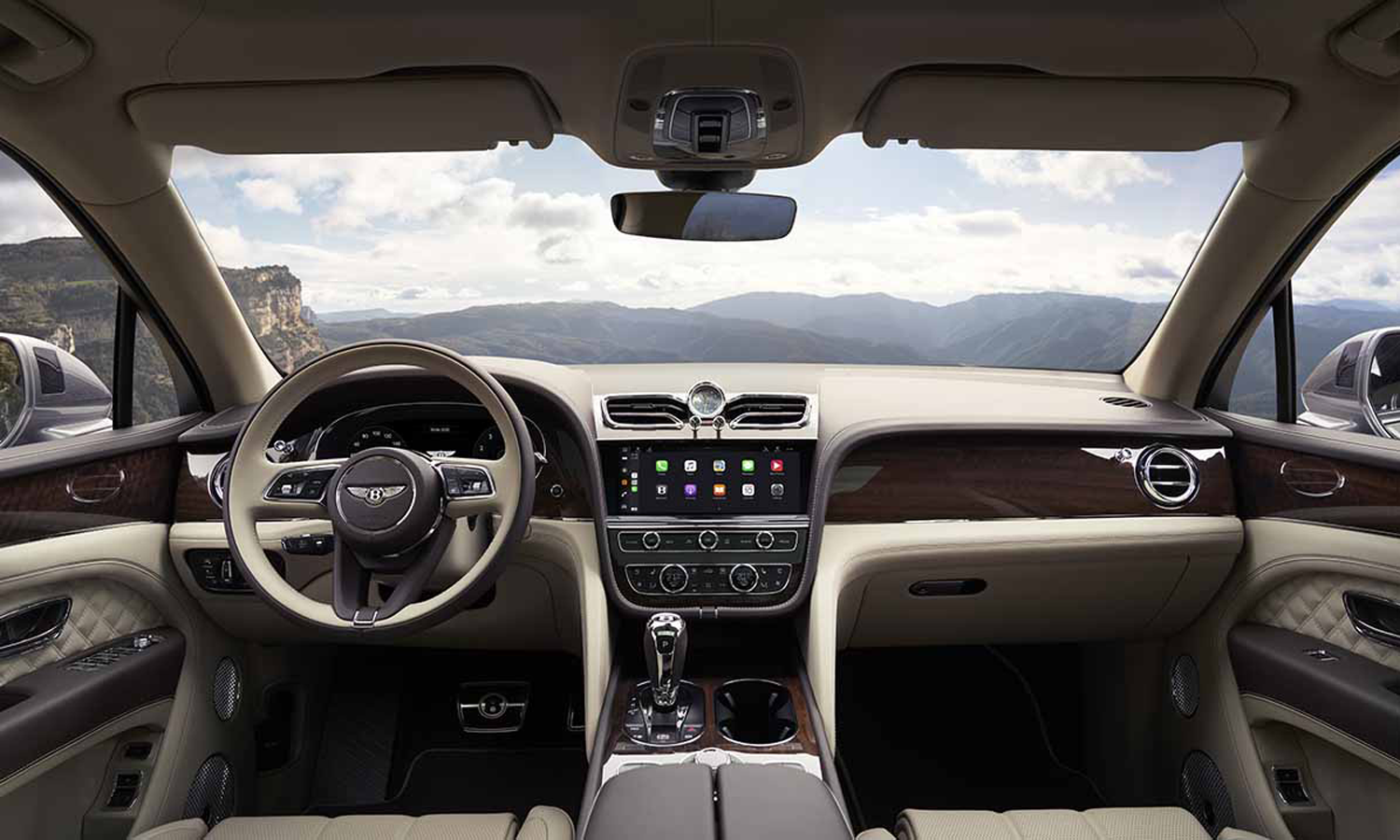 ВСТРЕЧАЙТЕ НОВЫЙ BENTLEY BENTAYGA - изображение slider-4-1 на Bentleymoscow.ru!